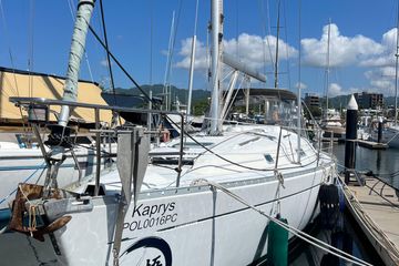 2001 Beneteau 381