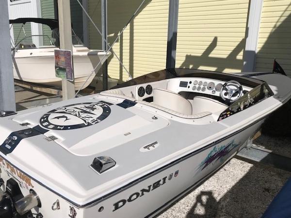 2018 Donzi 22 Classic