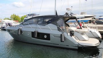 2022 Cranchi M44 HT