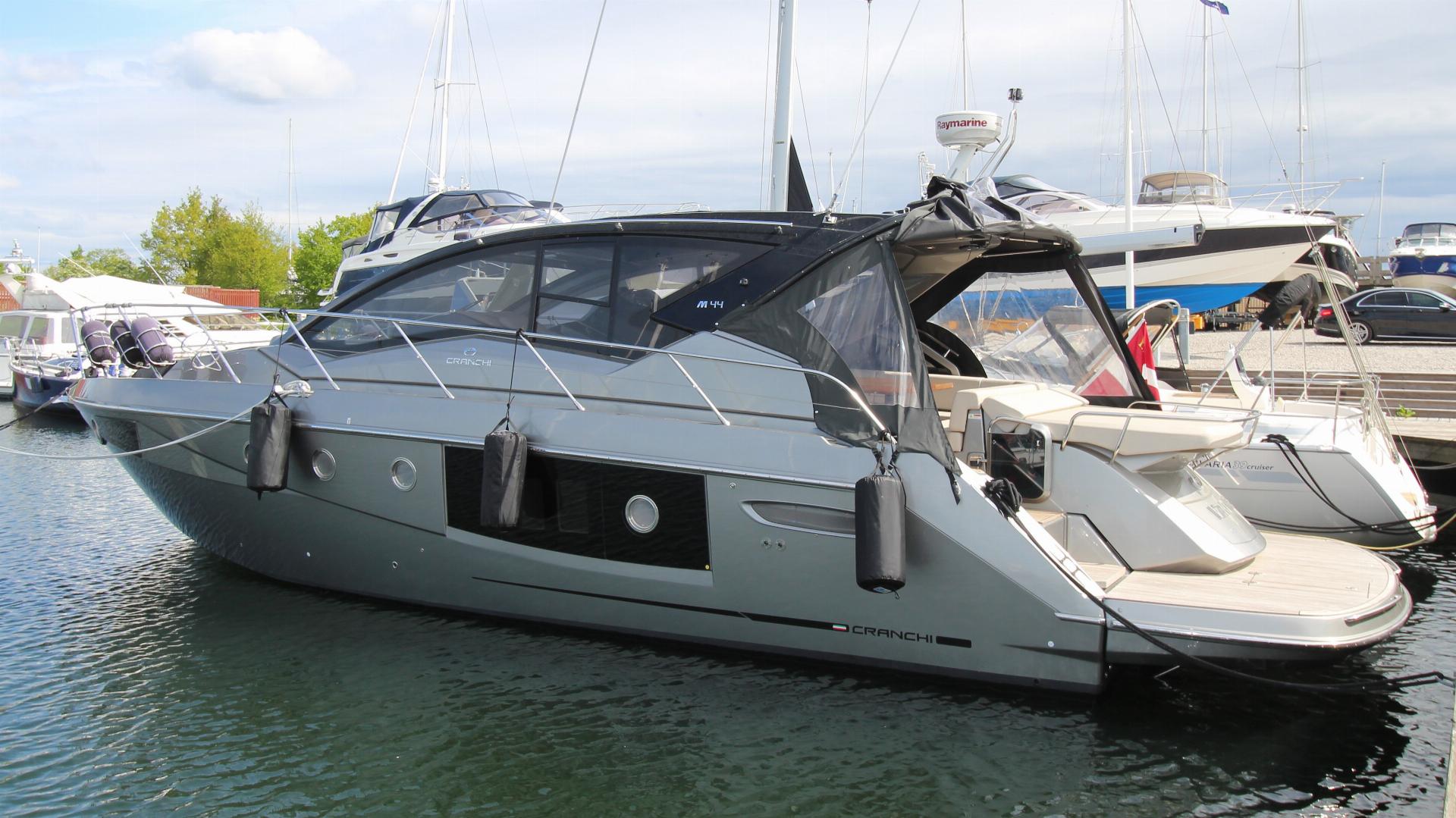 2022 Cranchi M44 HT