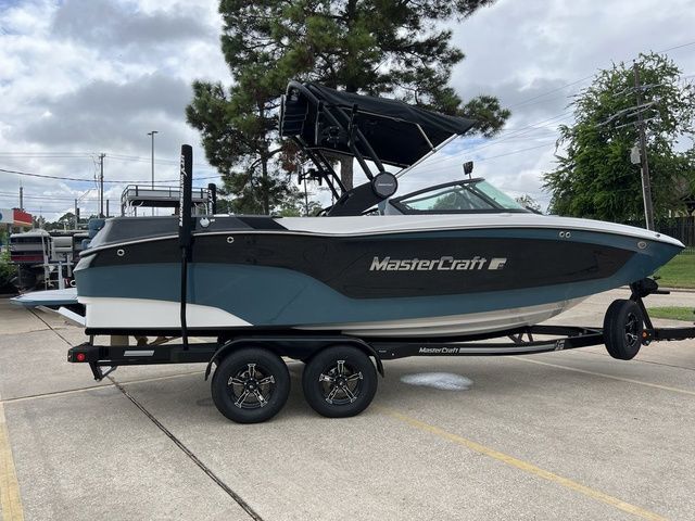 MasterCraft XT22