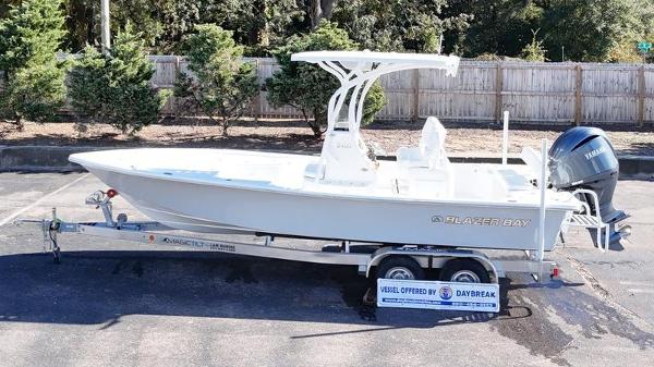 2025 Blazer Bay 2400