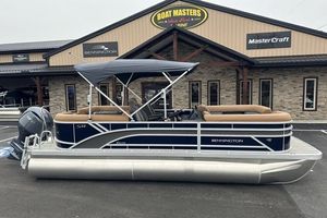 Bennington S Quad Bench 22 SSR 2026 Bennington S Quad Bench 22 SSR pontoon boat at dealership.