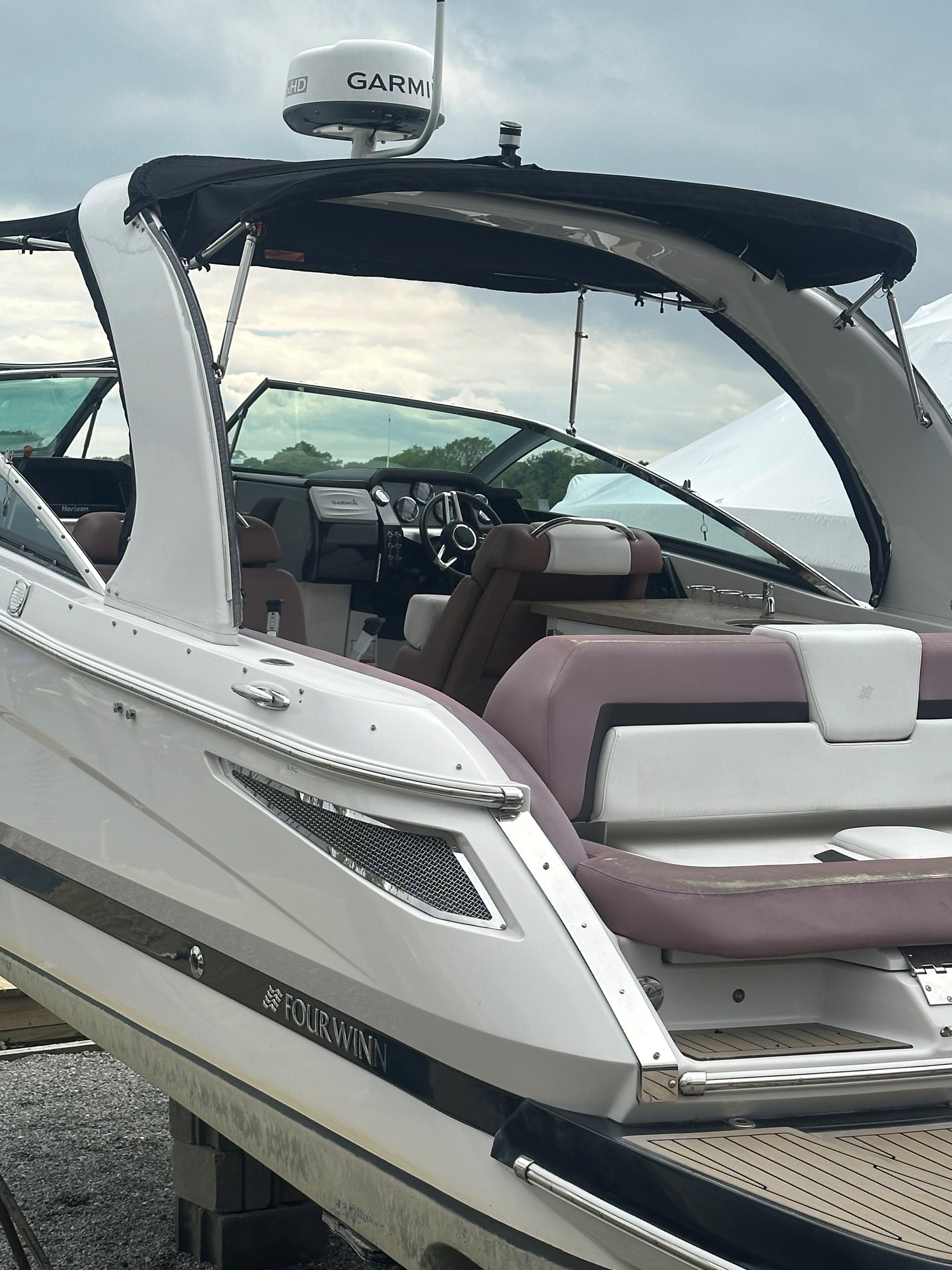 2017 Four Winns Horizon H290