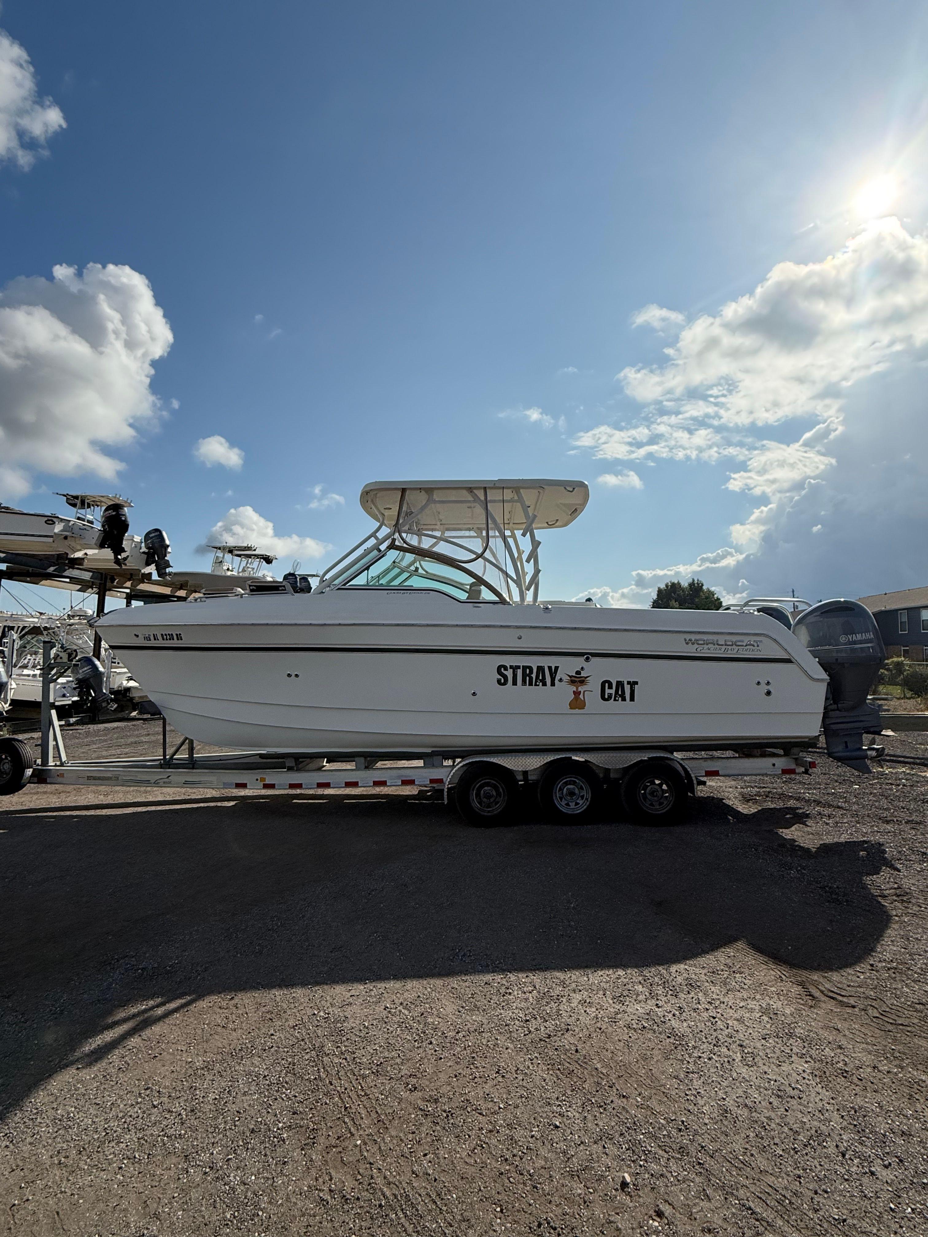 2017 World Cat 2740 glacier bay