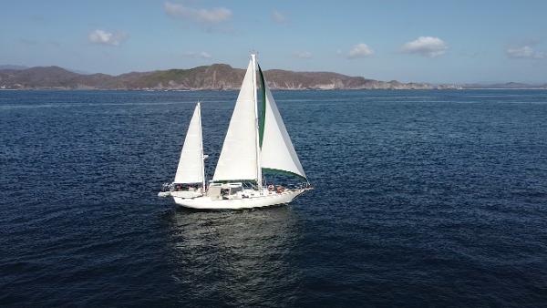 Herreshoff Caribbean 50