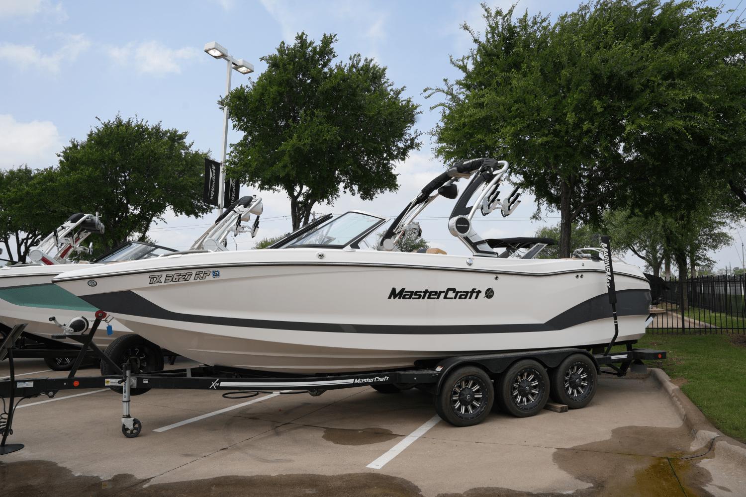 2021 MasterCraft X26