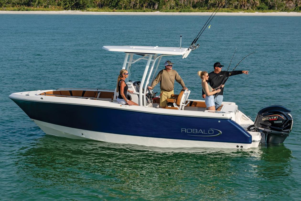 Robalo Boat image