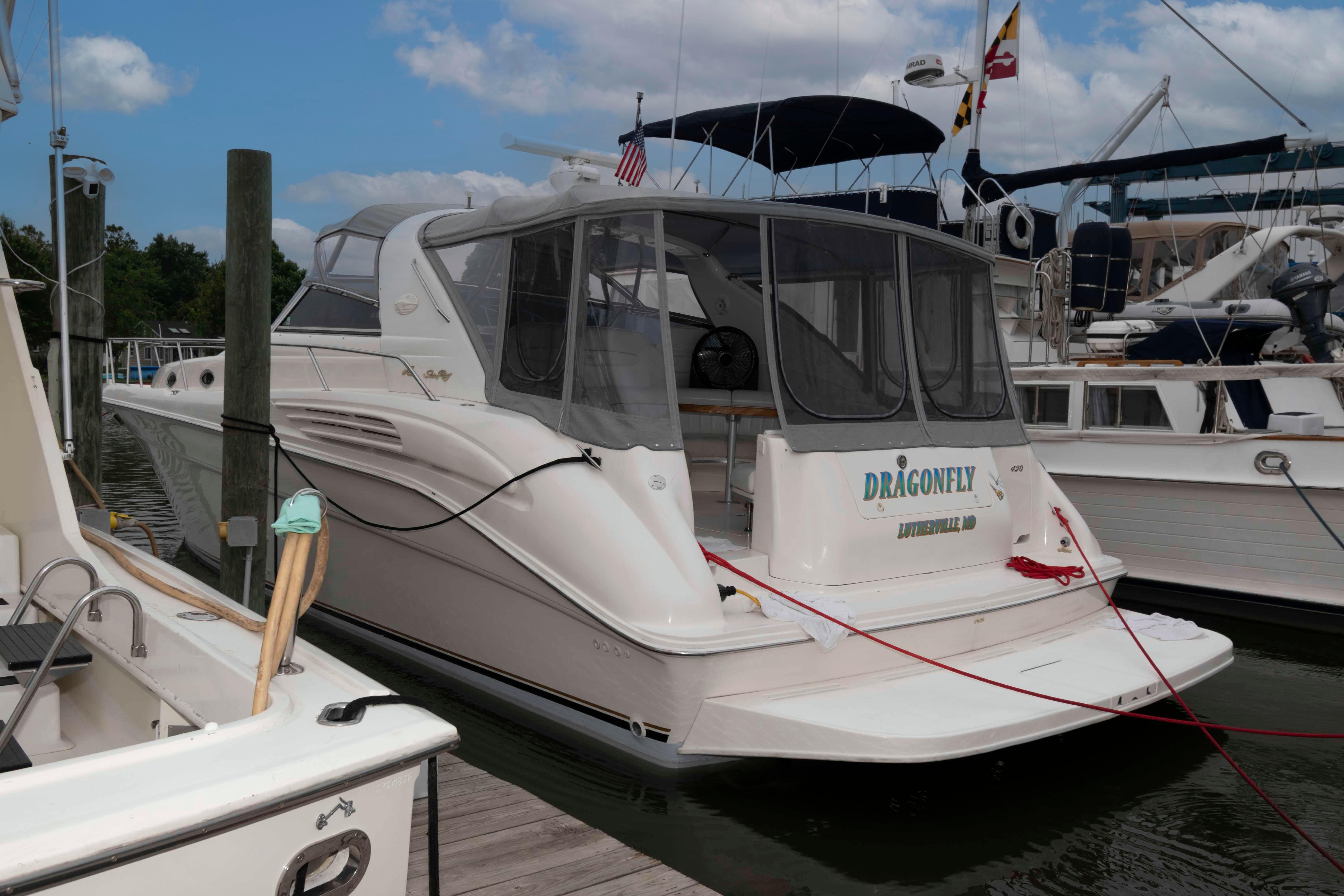 Sea Ray 450 Sundancer