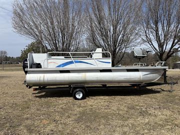 1994 Fisher Boats MONARK 20 TOON