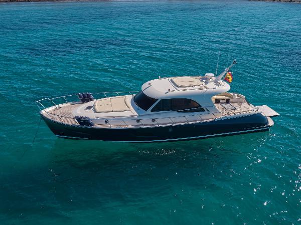 Mochi Craft 54' Dolphin