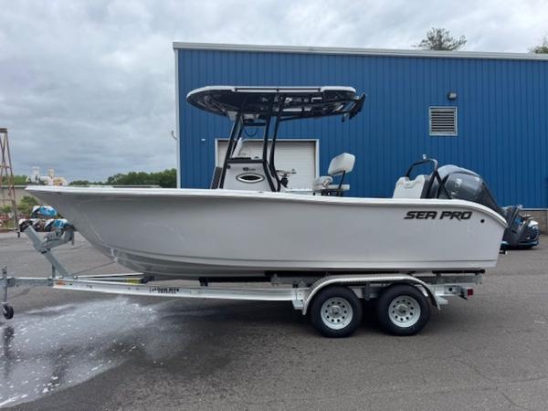 2025 Sea Pro 225 FLX