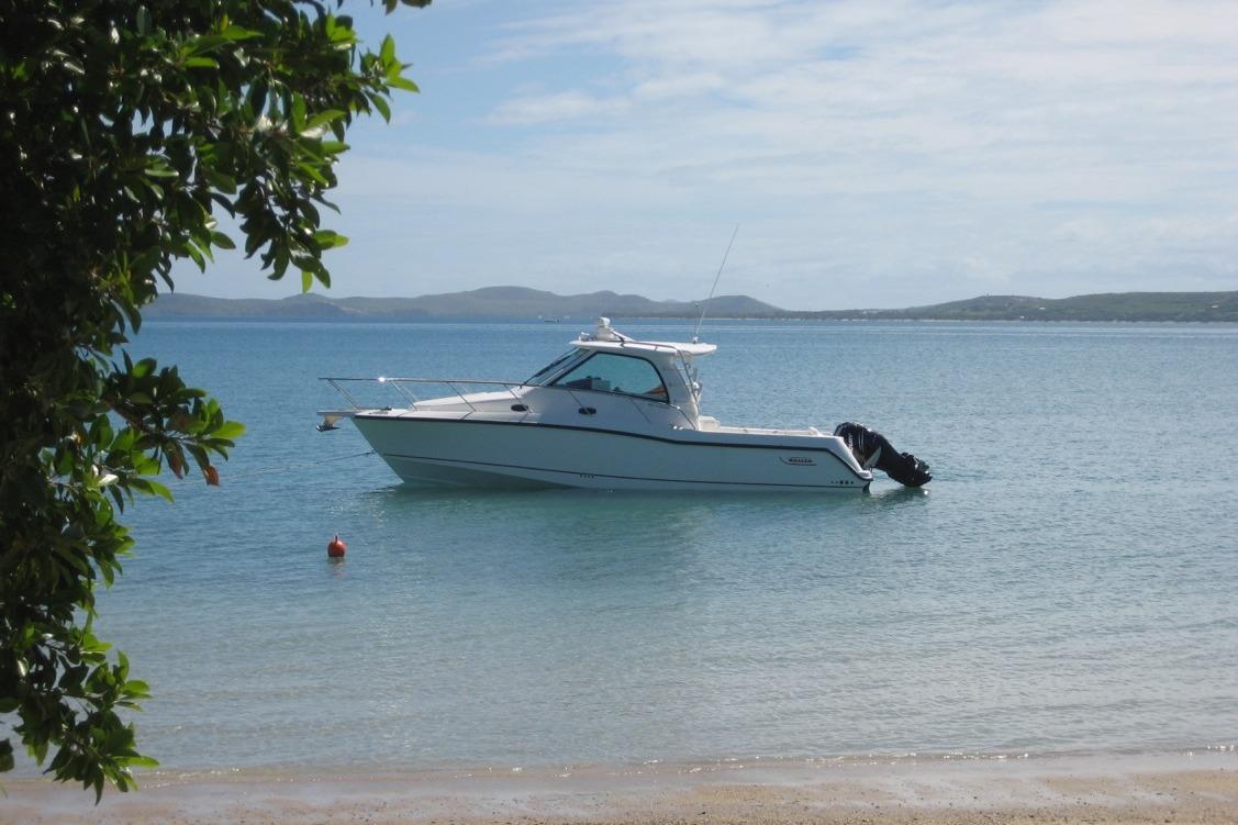 2008 Boston Whaler 345 Conquest Pilothouse