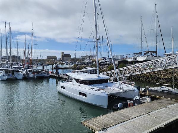 2025 Lagoon 43