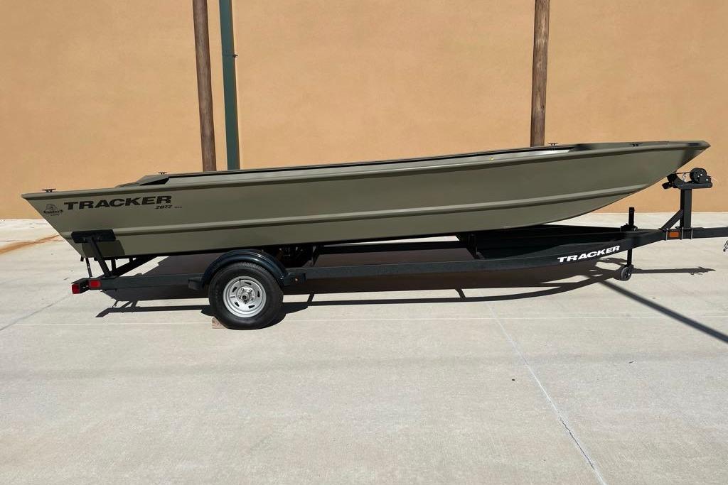 2026 Tracker Grizzly 2072 Utility