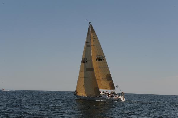 1988 J Boats J37