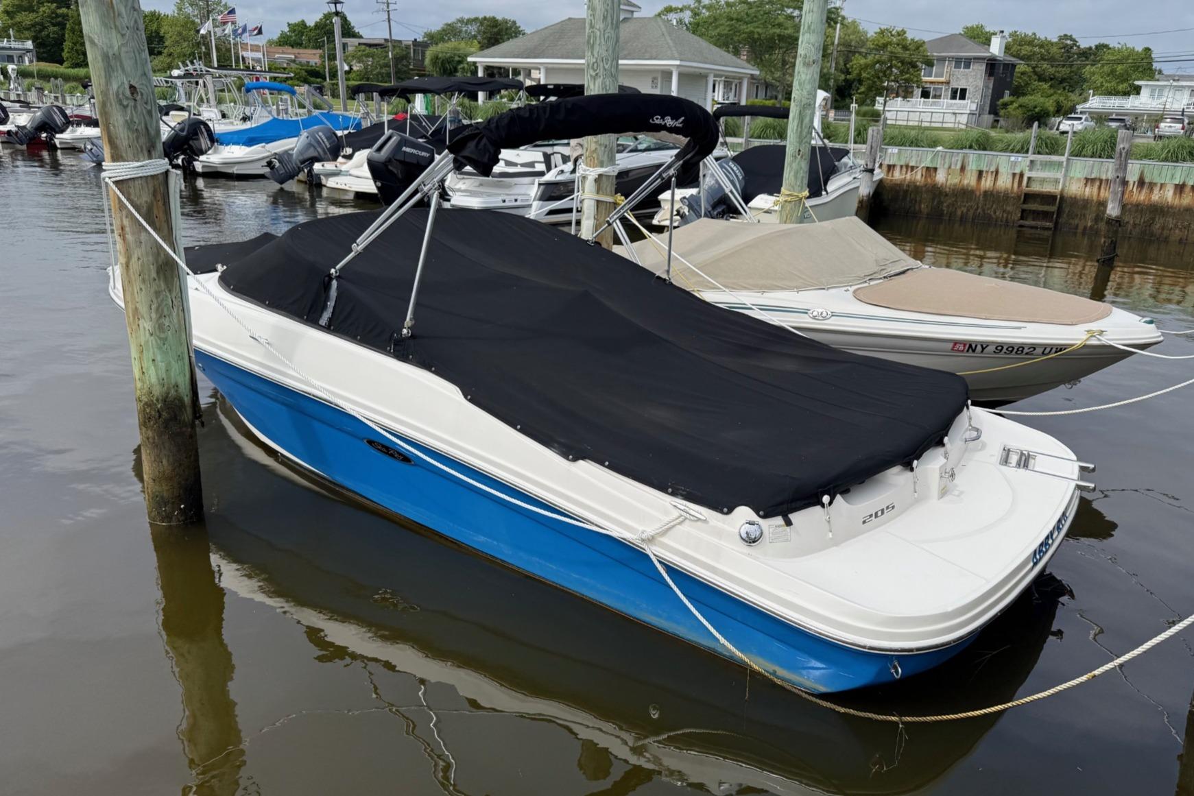 2014 Sea Ray 205 Sport