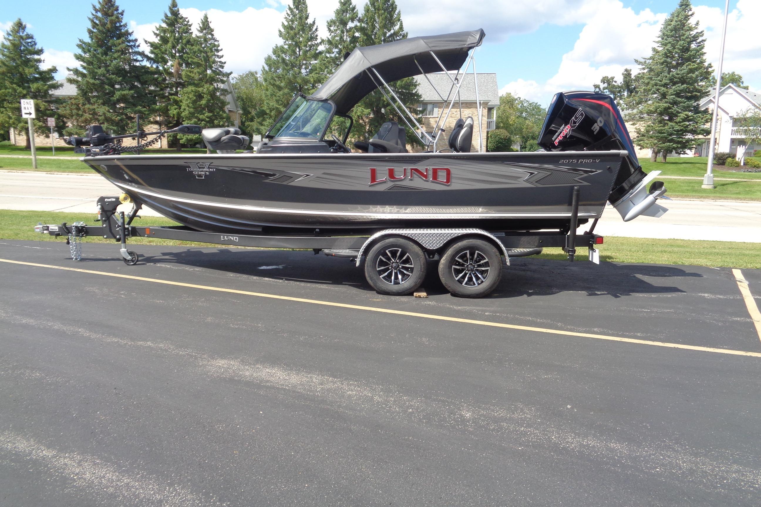 2026 Lund 2075 Pro-V Sport