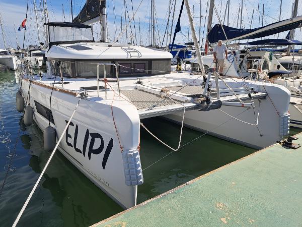 2022 Lagoon 40