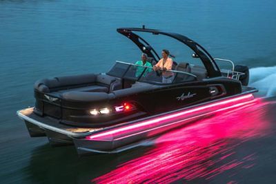 Avalon Excalibur Rear Lounge Windshield Boat