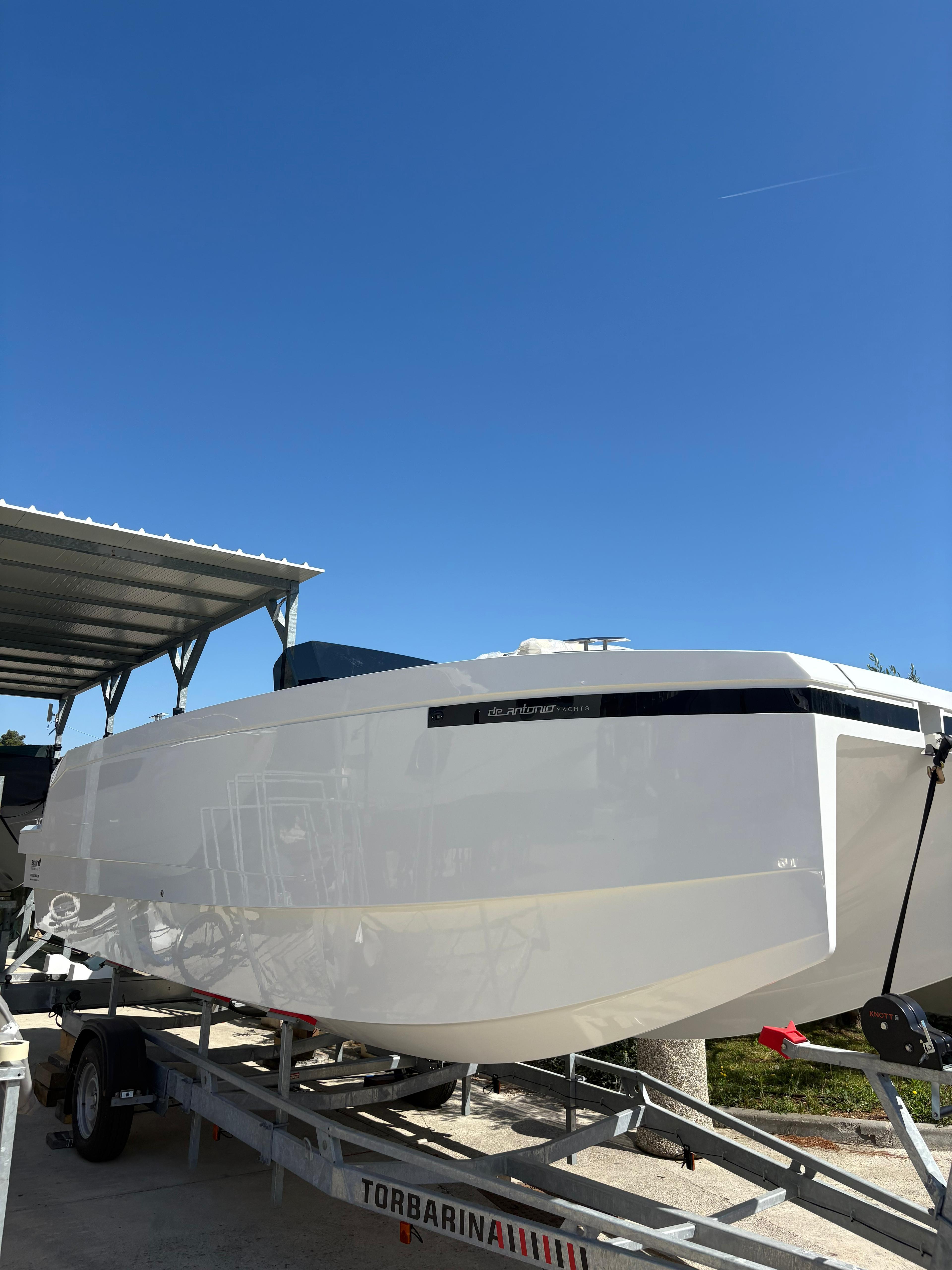 De Antonio Yachts e23 open