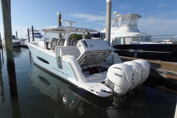 2022 Regal 38 SAV