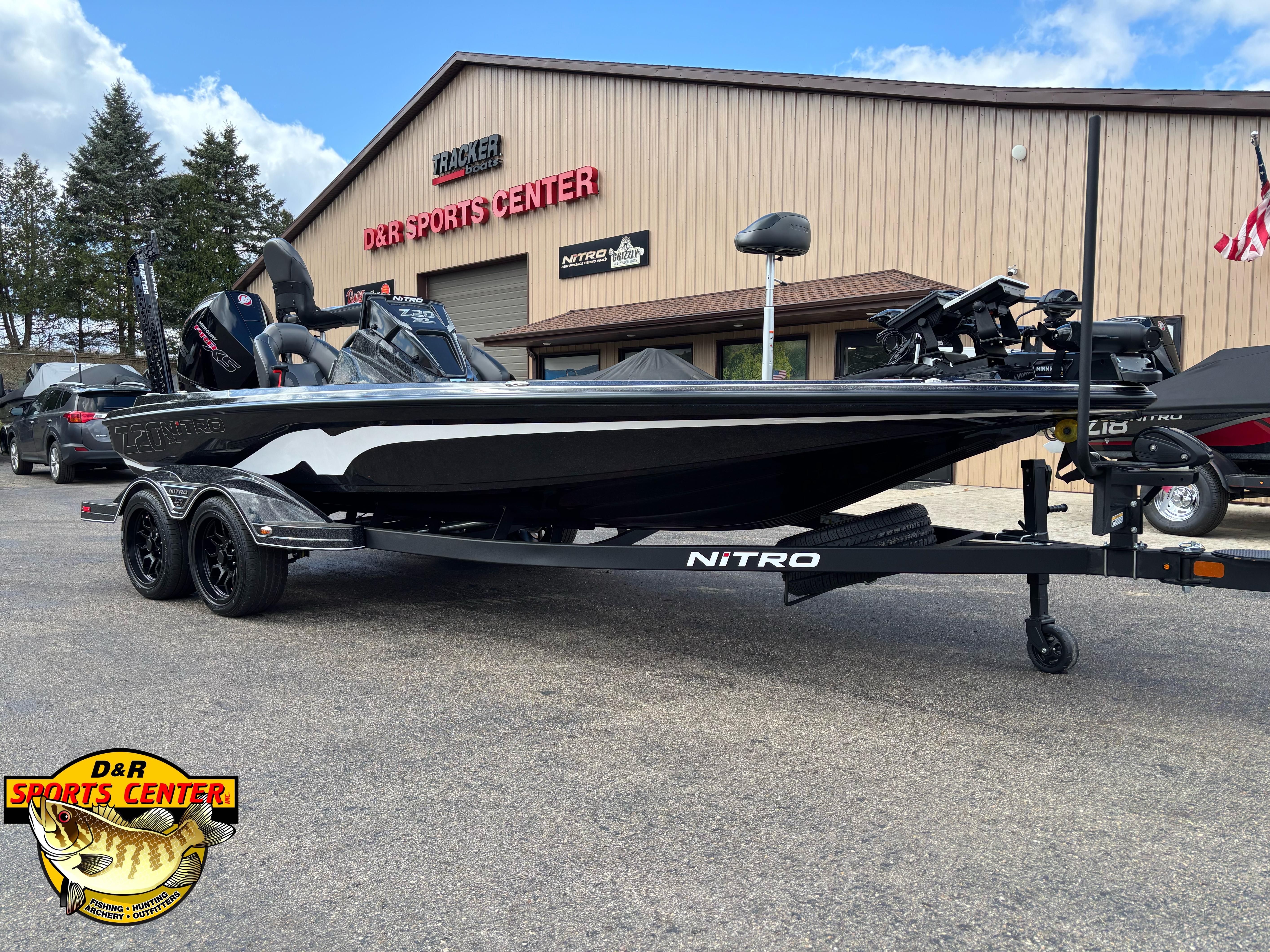 Nitro Z20 XL Pro 2025 Nitro Z20 XL Pro boat displayed at D&R Sports Center.