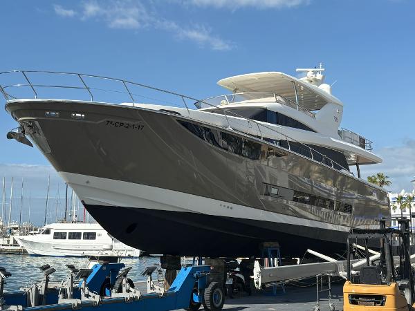 2017 Jeanneau Prestige 750