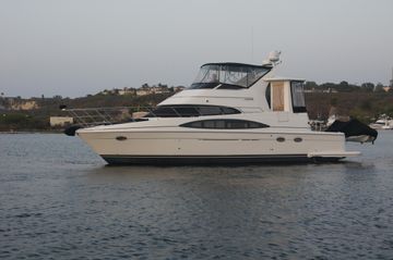 2005 Carver 45 Cockpit Motor Yacht