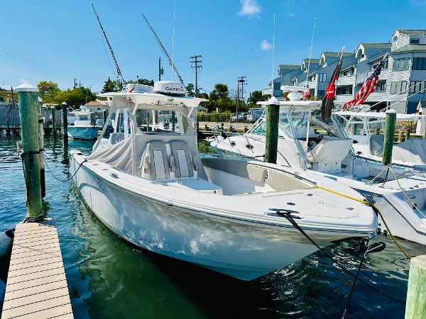 2019 Sea Fox 328 Commander