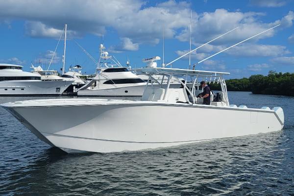 SeaHunter CTS 38