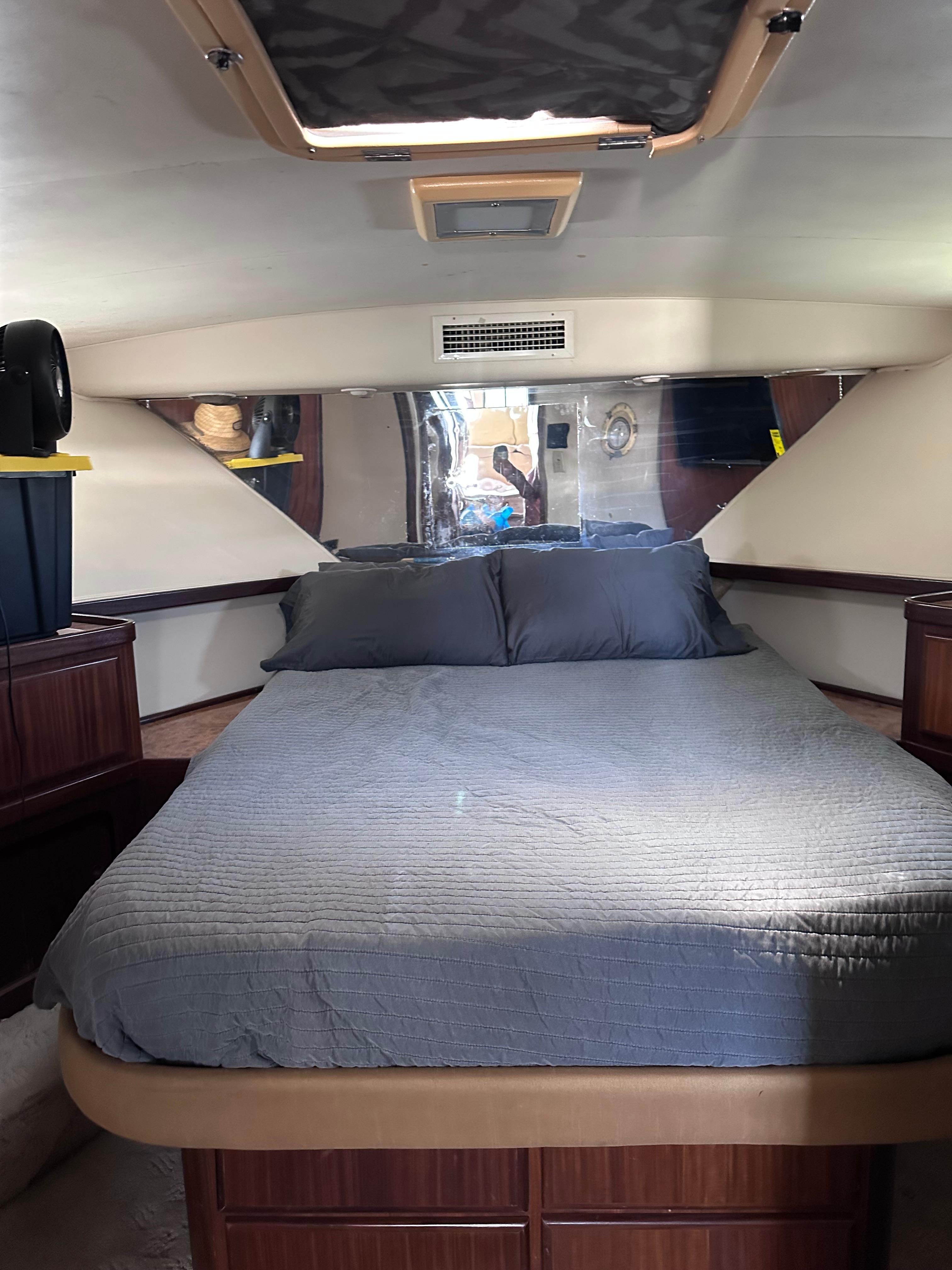 1988 Hatteras 48conv