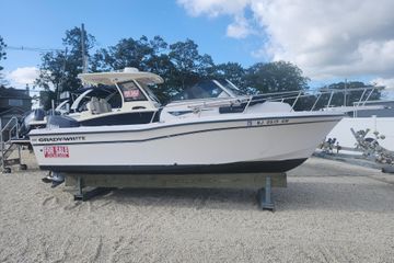 2000 Grady-White Adventure 208