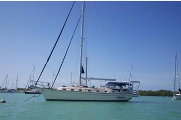 1999 Island Packet 45