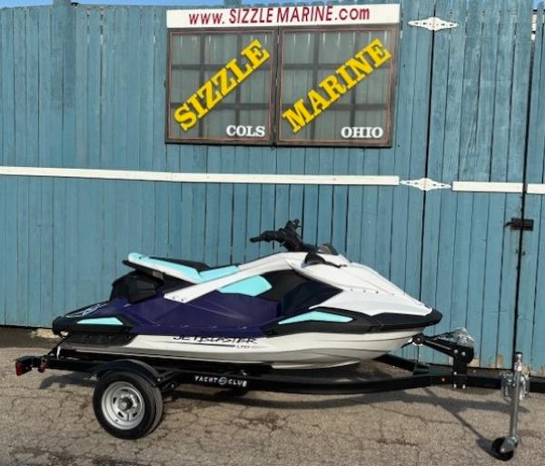 Yamaha WaveRunner JetBlaster LTD 2025 Yamaha WaveRunner JetBlaster LTD on trailer at Sizzle Marine, Ohio.