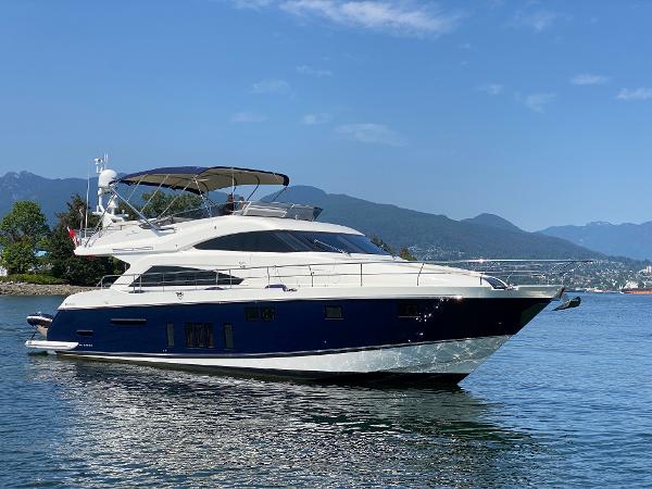 2017 Fairline Squadron 65