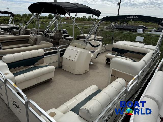 Sweetwater 2222 DF Pontoon WITH SEA LEGS