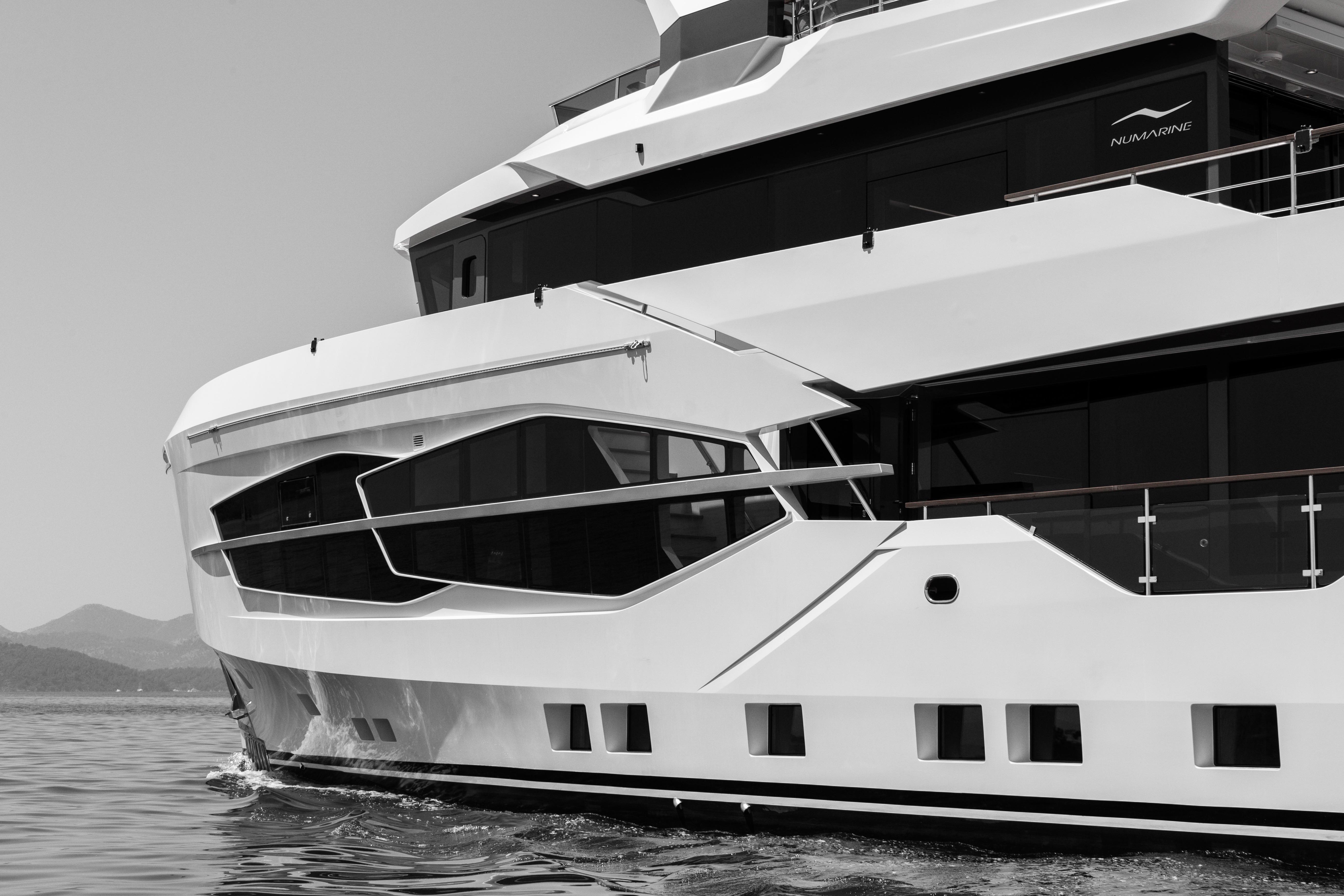 2025 Numarine 32XP