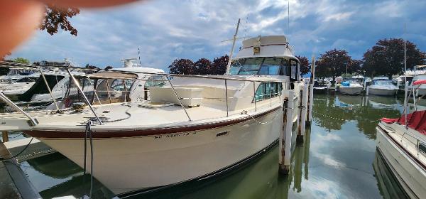 1978 Hatteras 43 Double Cabin Flybridge