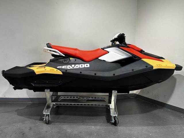 2025 Sea-Doo Spark For 3 Rotax 900 ACE - 90 CONV With IBR An