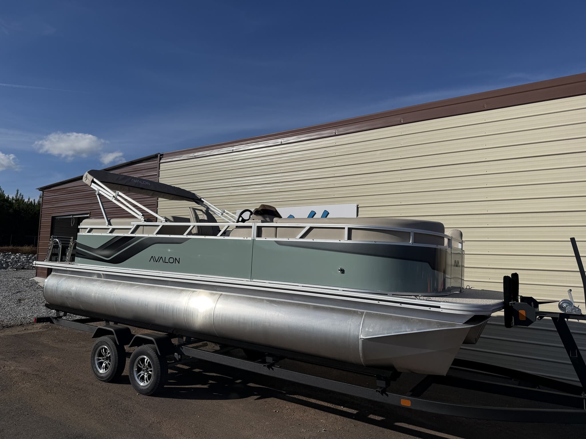 2026 Avalon VLS 23 QUAD LOUNGER