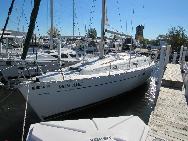 Beneteau 381