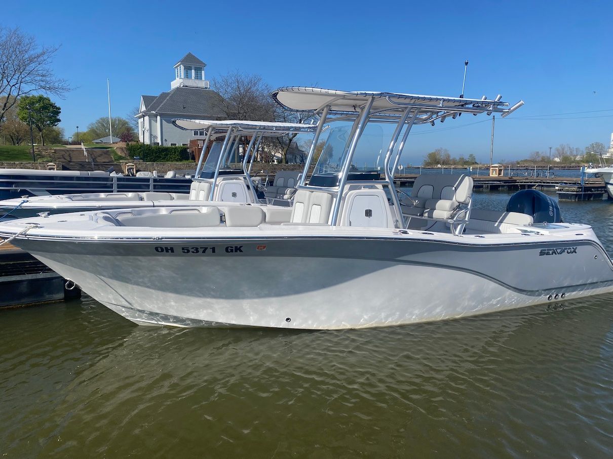 2023 Sea Fox 228 Commander