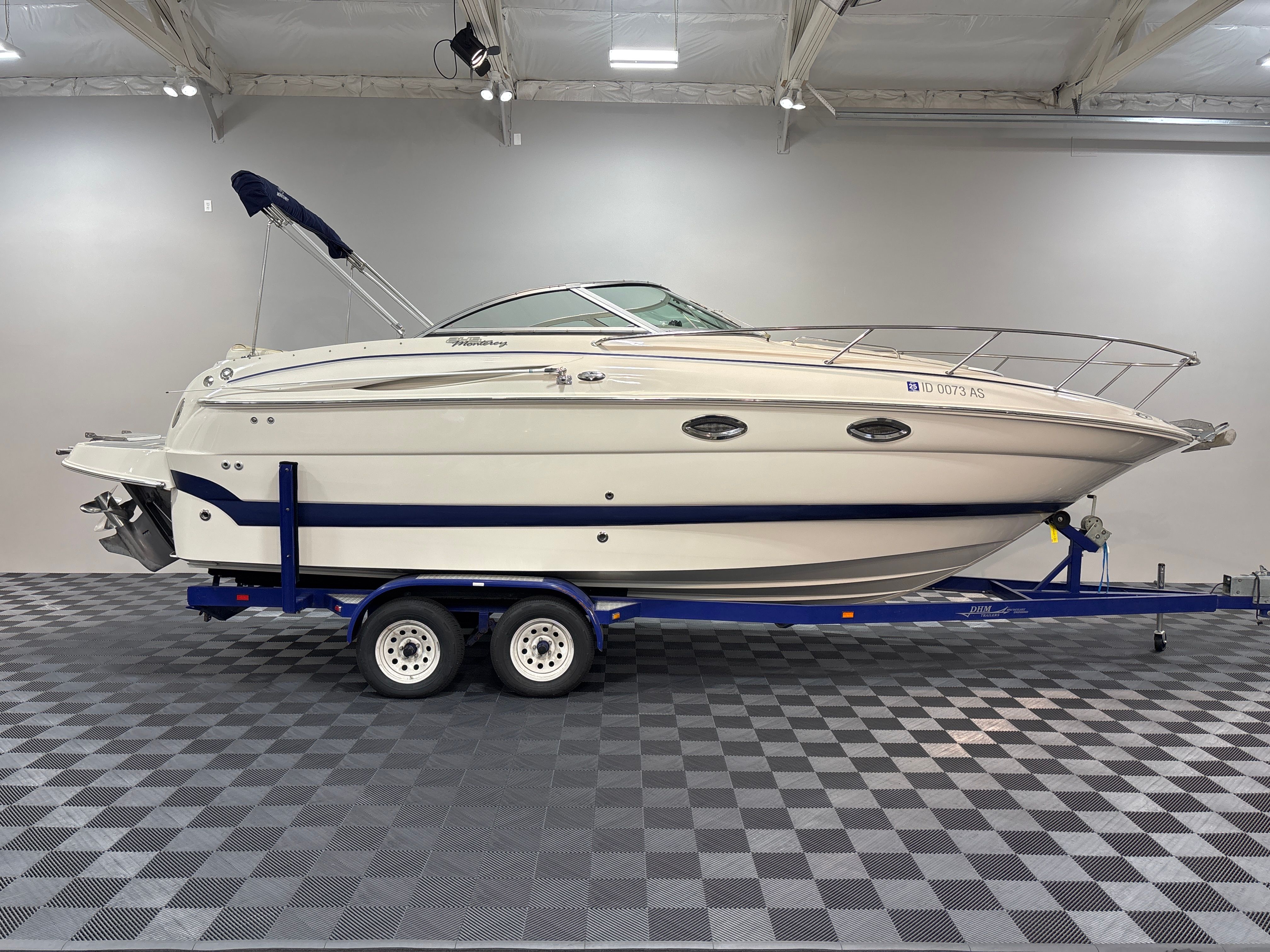 2004 Monterey 245 Cruiser