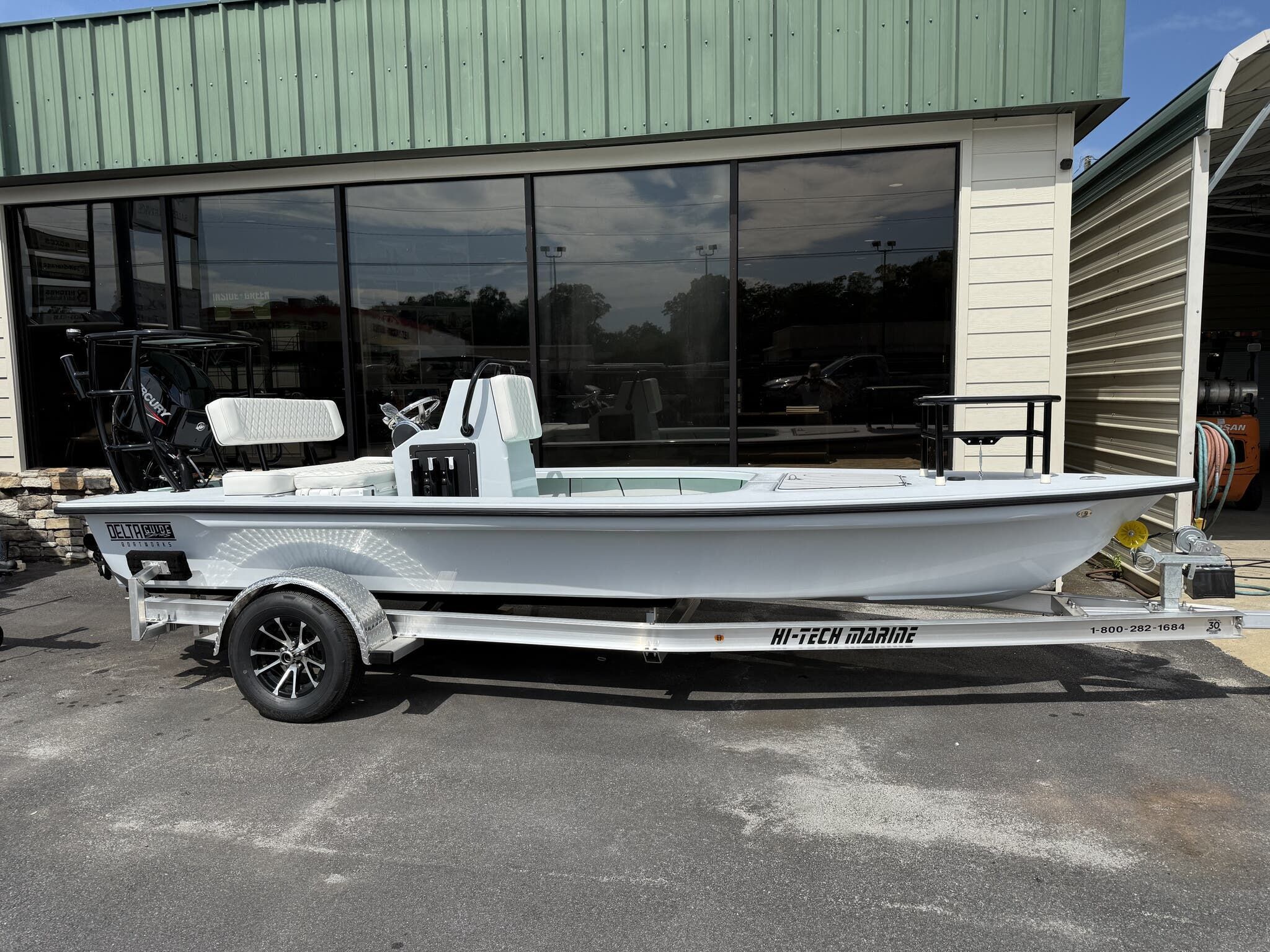 2026 Xplor Delta 18CC GUIDE SERIES