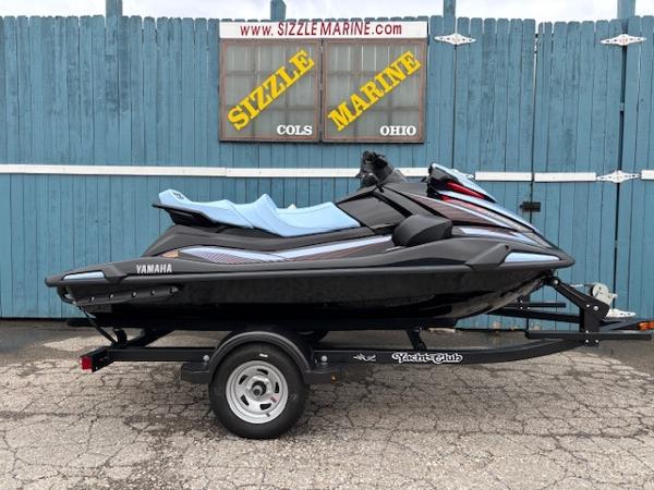 Yamaha WaveRunner VX Cruiser 2025 Yamaha WaveRunner VX Cruiser on trailer at Sizzle Marine, Ohio.