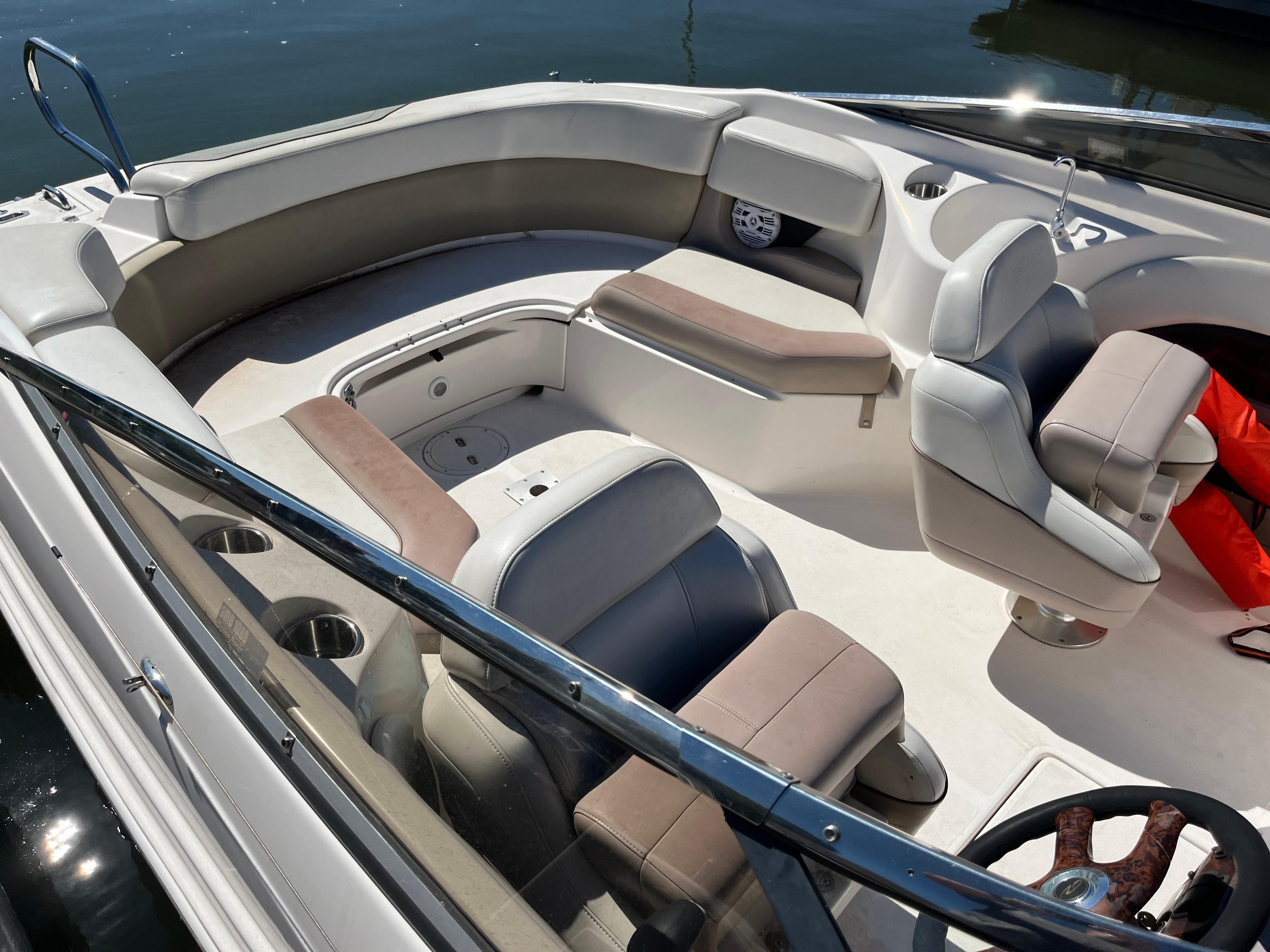 2004 Regal 2400 Bowrider