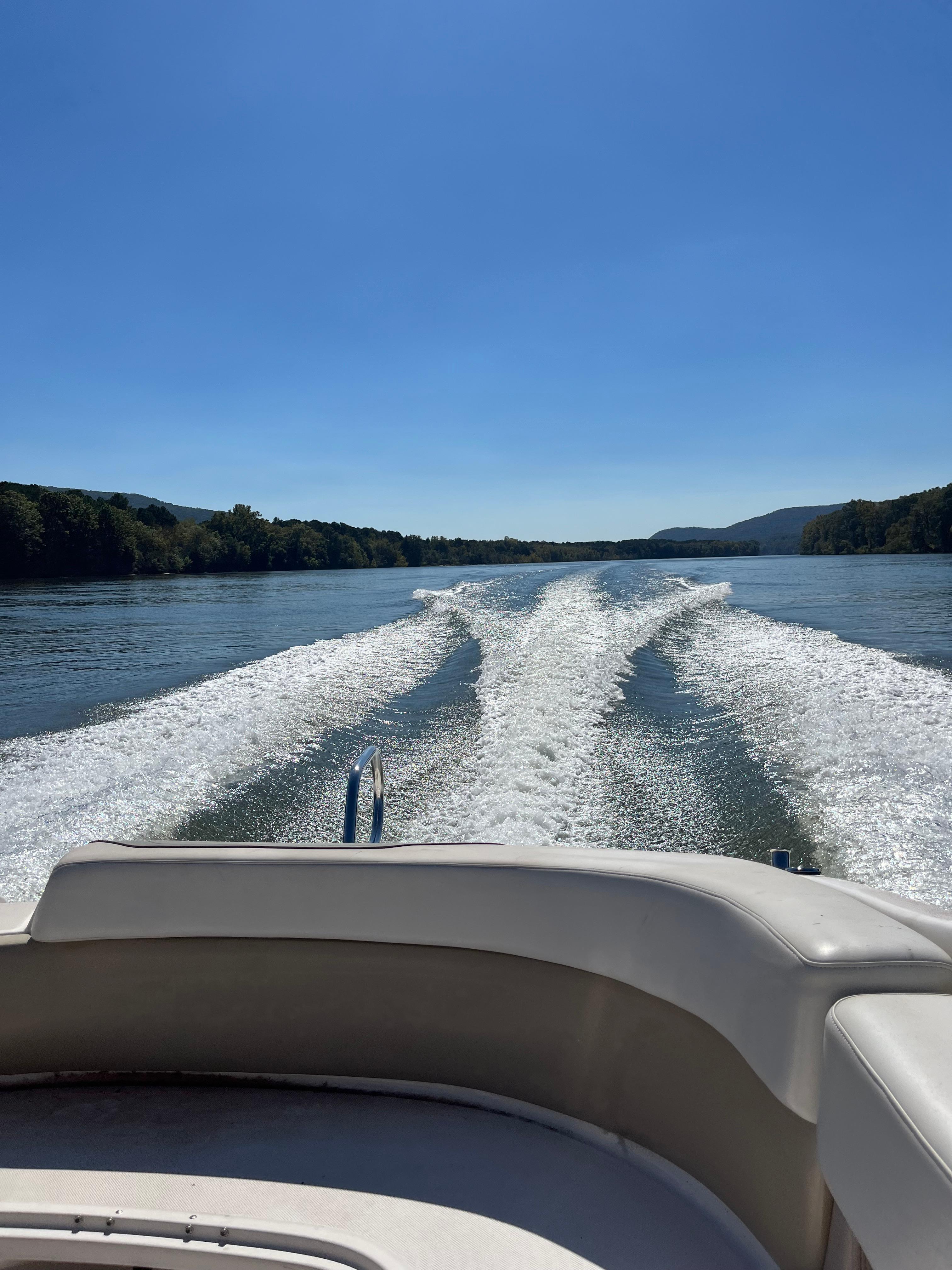 2004 Regal 2400 Bowrider