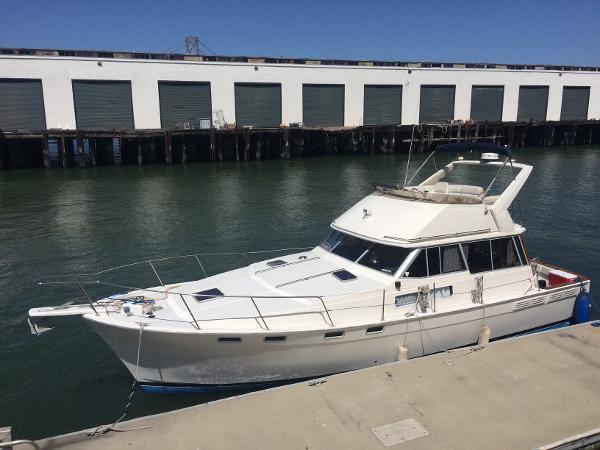 1987 Bayliner 3870