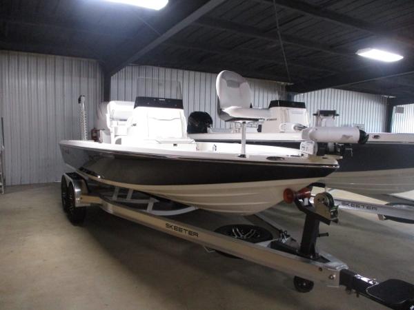 2025 Skeeter SX221